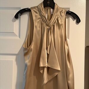 Gorgeous silk top CINQ A SEPT 100% silk NWT size M